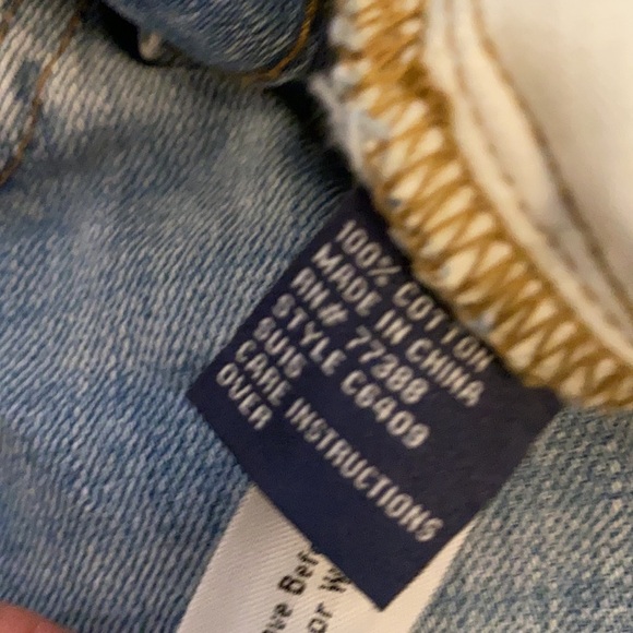 Madewell Frayed Hem Button Fly Denim Shorts - Picture 5 of 5